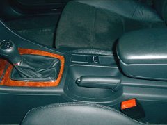 ESM Autogastechnik Benzin- / Gas- Umschalter in der Mittelkonsole im Audi A4